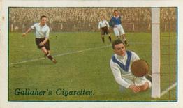 1928 Gallaher Ltd Footballers #43 Bo'ness v Falkirk Front