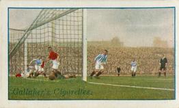 1928 Gallaher Ltd Footballers #49 Burnley v Manchester United Front