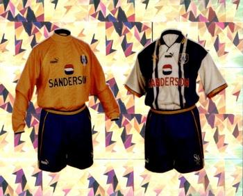 1995-96 Merlin's Premier League 96 #325 Home Kits Front