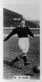 1934 Gallaher Footballers in Action #9 Ernie Hine Front