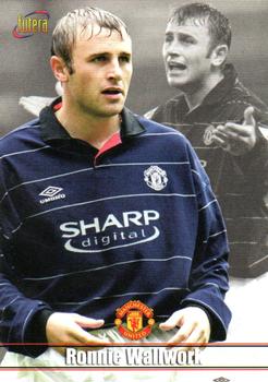 2000 Futera / Pokka Manchester United #16 Ronnie Wallwork Front