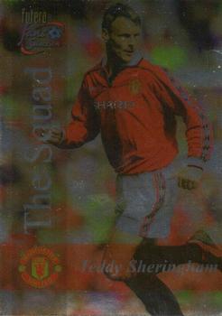 2000 Futera Fans Selection Manchester United - Foil #110 Teddy Sheringham Front