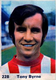 1971-72 Marshall Cavendish Top Teams #228 Tony Byrne Front