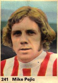 1971-72 Marshall Cavendish Top Teams #241 Mike Pejic Front