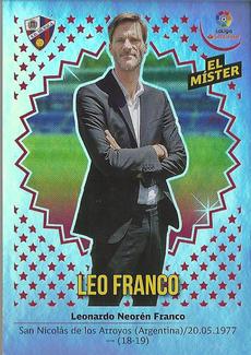 2018-19 Panini LaLiga Santander Este Stickers - Escudos & Entrenadores #22 Leo Franco Front