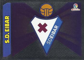 2017-18 Panini LaLiga Santander Este Stickers #15 Escudo Front