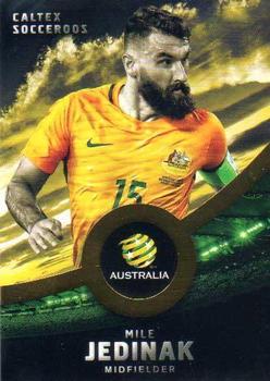 2016-17 Tap 'N' Play Football Australia - Gold Parallel #06 Mile Jedinak Front