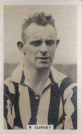 1936 Scerri's Cigarettes International Footballers #2. Bobby Gurney Front