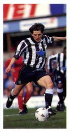 1994 Barratt Premier Players #19 Peter Beardsley Front