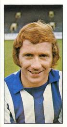 1974-75 Bassett & Co. Football Stars #33 Tommy Craig Front