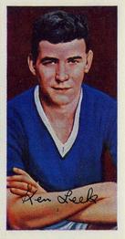 1962 Barratt & Co. Famous Footballers (A10) #16 Ken Leek Front