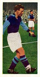 1959-60 Chix Confectionery Famous Footballers #22 Derek Pace Front