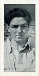1956 Mitcham Foods Footballers #1 Bobby Johnstone Front