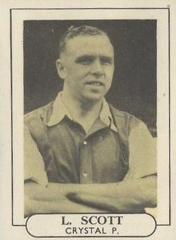 1952 W.R. Wilkinson Popular Footballers #19 Laurie Scott Front