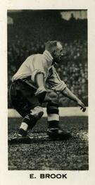 1935 John Sinclair English & Scottish Football Stars #47 Eric Brook Front