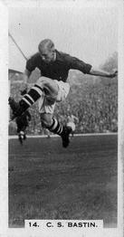 1934 J. A. Pattreiouex Footballers in Action #14 Cliff Bastin Front