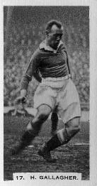 1934 J. A. Pattreiouex Footballers in Action #17 Hughie Gallacher Front