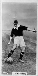 1934 J. A. Pattreiouex Footballers in Action #44 Jack Griffiths Front