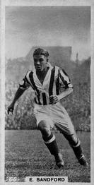 1934 J. A. Pattreiouex Footballers in Action #66 Teddy Sandford Front