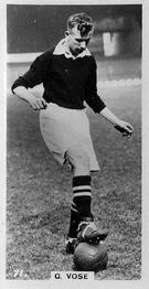 1934 J. A. Pattreiouex Footballers in Action #71 George Vose Front
