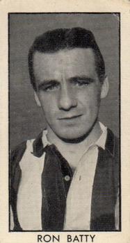 1957 D.C. Thomson Football Stars #9 Ron Batty Front