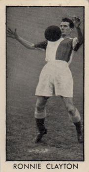 1957 D.C. Thomson Football Stars #17 Ronnie Clayton Front