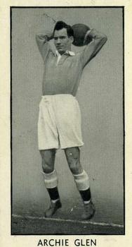1956 D.C. Thomson The Wizard Famous Footballers #11 Archie Glen Front