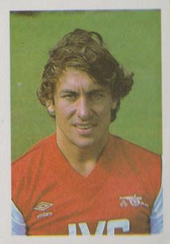1983-84 FKS Publishers Soccer Stars #9 Kenny Sansom Front