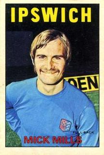 1972 A&BC Red Backs #64 Mick Mills Front