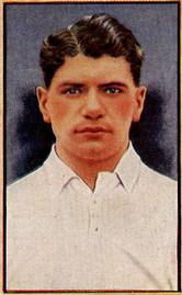 1922 Sport and Adventure Famous Footballers #29 Alf Quantrill Front
