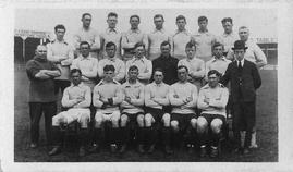 1922 Chums Football Teams #2 Nottingham Forest Front