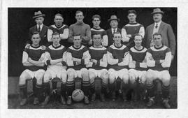 1922 Chums Football Teams #9 Burnley Front