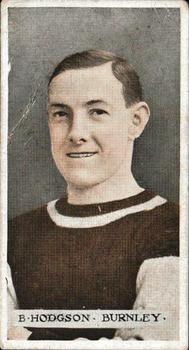 1914 Wills's Famous Footballers #21 Teddy Hodgson Front