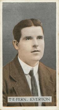 1914 Wills's Famous Footballers #49 Tom Fern Front