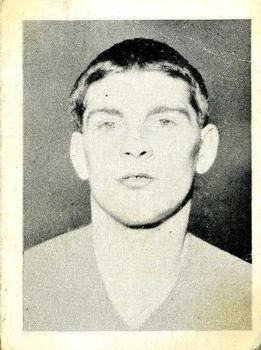 1966-67 A&BC Footballers #16 Johnny Crossan Front