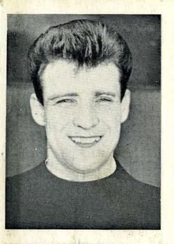 1966-67 A&BC Footballers #81 Johnny Quigley Front