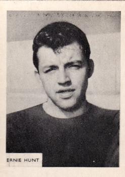 1966-67 A&BC Footballers #153 Ernie Hunt Front