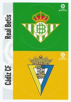 2020-21 Panini LaLiga Santander Este Stickers #NNO Escudos - Real Betis / Cadiz CF Front