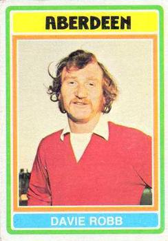 1976-77 Topps Footballers (Scottish, Red backs) #17 Davie Robb Front