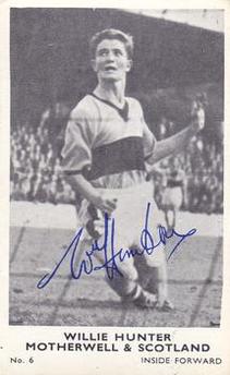 1962-63 A&BC Footballers (Scottish) #6 Willie Hunter Front