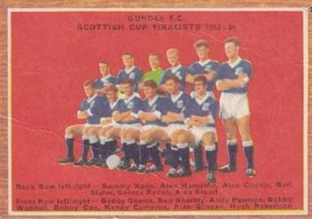 1964-65 A&BC Footballers (Scottish, Green backs) #81 Dundee Team Group Front