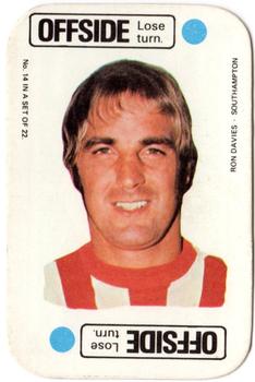 1972-73 A&BC Football Card Game #14 Ron Davies Front