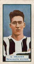 1930 D.C. Thomson Footballers and Cars #12 Sam Weaver Front