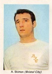 1969-70 IPC Magazines My Favorite Soccer Stars (Scorcher) #7 Alan Skirton Front