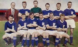 1963-64 D.C. Thomson / The Hornet International Cup Teams #NNO Linfield F.C. Front