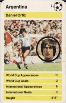 1978-79 Top Trumps World Cup '78 #NNO Oscar Ortiz Front