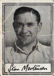 1953 Barratt & Co. Famous Footballers (A1) #1 Stan Mortensen Front