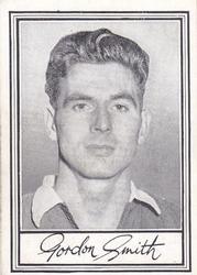 1953 Barratt & Co. Famous Footballers (A1) #40 Gordon Smith Front