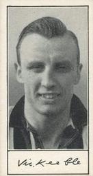 1957 Barratt & Co. Famous Footballers (A5) #46 Vic Keeble Front