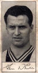 1959 Barratt & Co. Famous Footballers (A7) #34 Len White Front